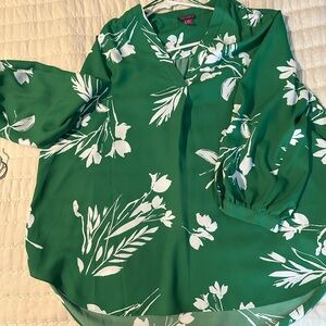 Vince Camuto Green and White Floral Blouse